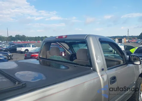 1999 Chevrolet Silverado 1500 Ls z USA, uszkodzony, nr VIN 1GCEK14T4XE235816